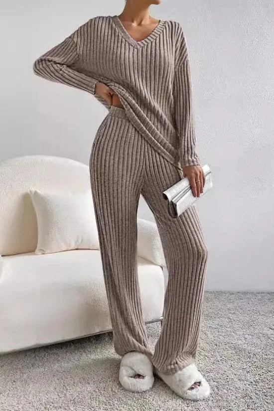 Caelis Women’s Ribbed Two-Piece Loungewear Set